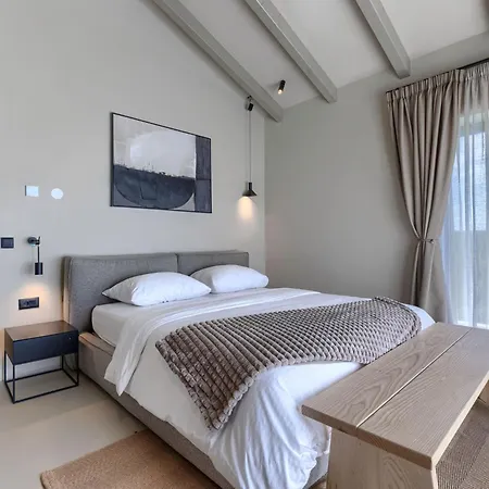 Lavis By Interhome *