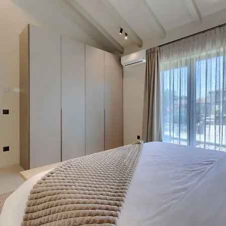 Vila Lavis By Interhome Sveti Lovrec Pazenaticki